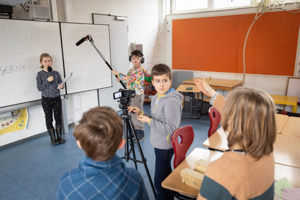 Bilder aus der Produktion des Patenfilms "Durch Felsen und Wolken" der Südstadtschule